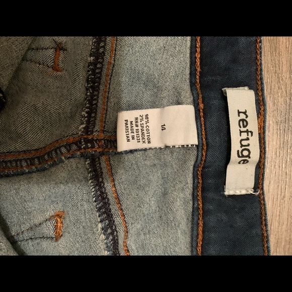 Refuge Skinny Jeans - Size: 14 - Picture 3 of 3